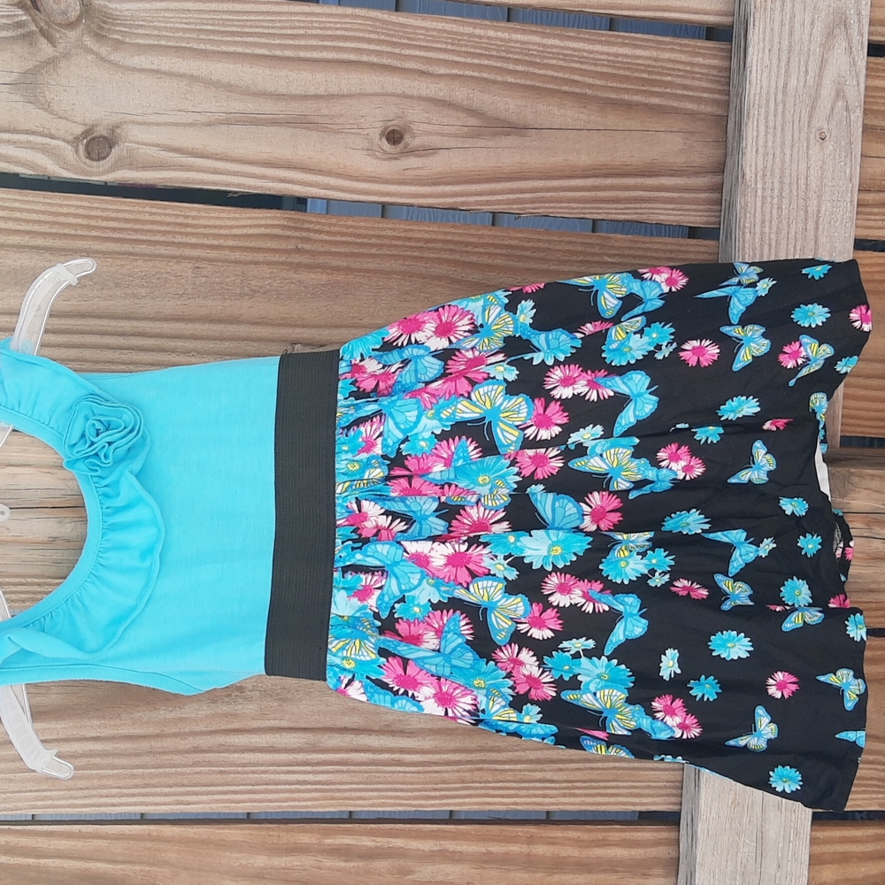Girl's Pinky dress, size 4T
